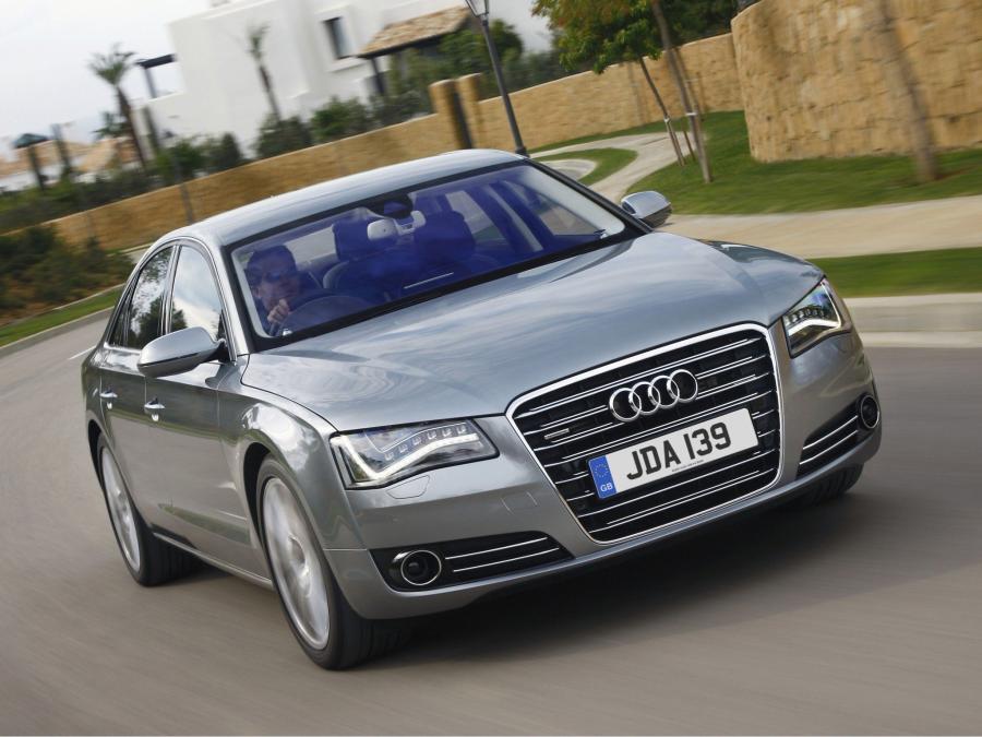  Audi A8 4.2 FSI Quattro (D4) 2010 года  (UK) (фото 1 из 3)